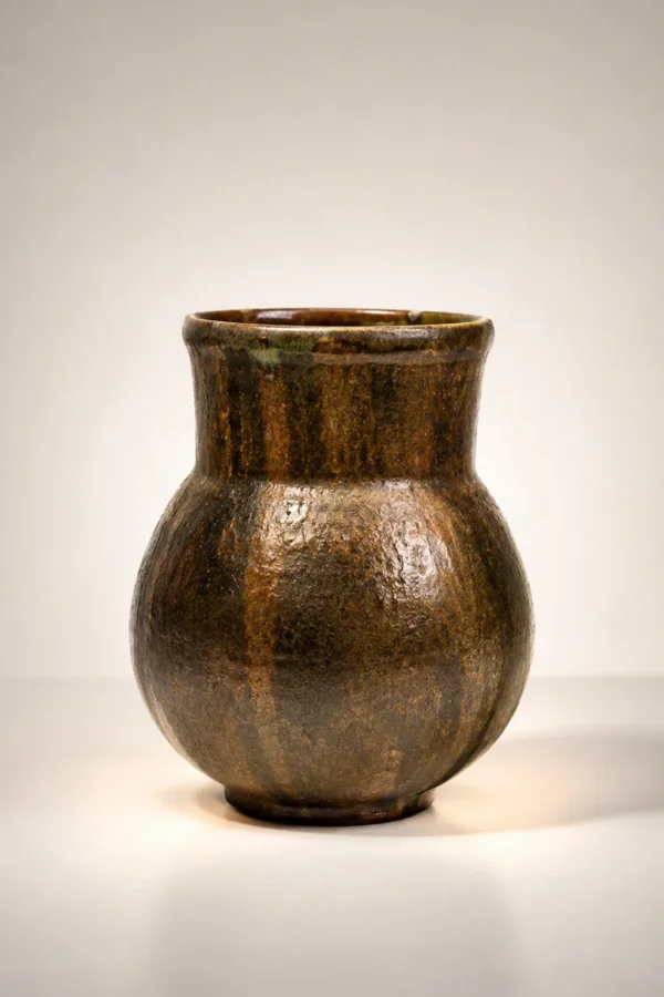 Photo de présentation vase en en grès brun Charles Greber vendue sur la boutique en ligne Maison Quand Même