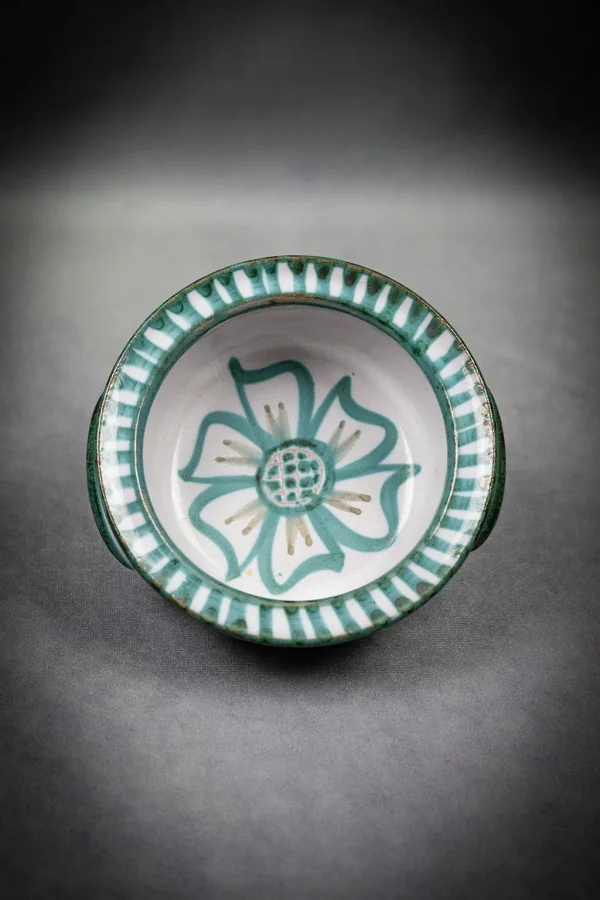 Coupe à Oreille Robert Picault, vue sur l'intérieur à décor floral