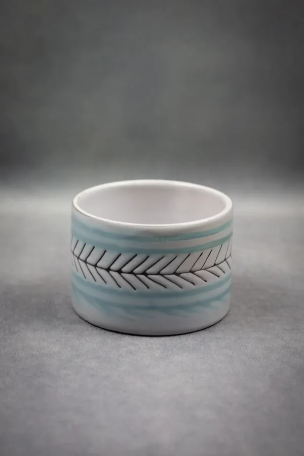 Pot en faïence émaillée à frise de Michel Barbier.