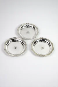 trio de dessous de bouteilles Christofle avec monogrammes