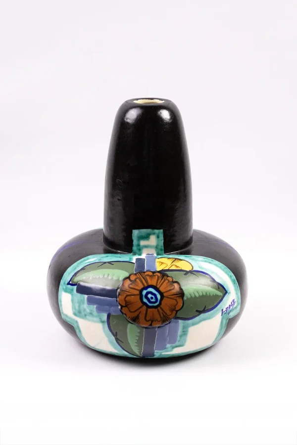 Vase balustre Art Déco signé Louis Dage, décor floral polychrome sur fond noir