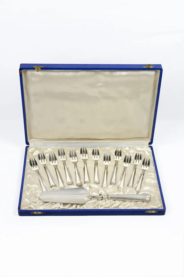 service à gâteau Art Déco en métal argenté dans son coffret bleu